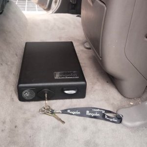 P-H 180D Land Cruiser VX transmission tunnel 1